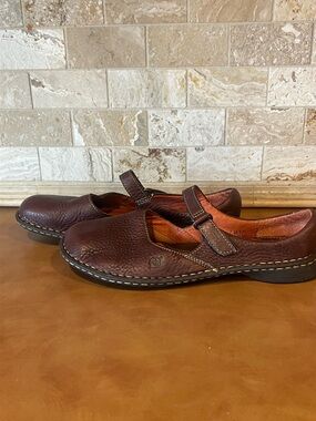 Born Mary Jane brown, Leather Flats ; Size 9, Good condition